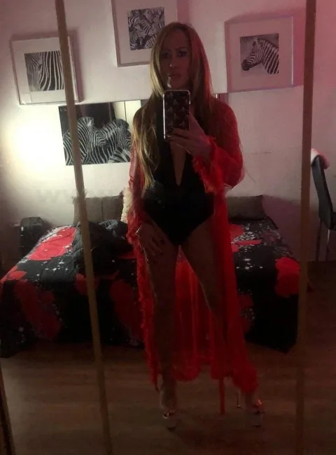 Yenni1 escort Dresden